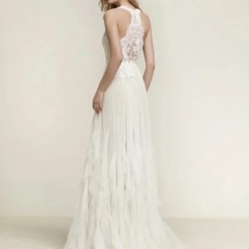 Pronovias Draconia Wedding Dress - Picture 2 of 13